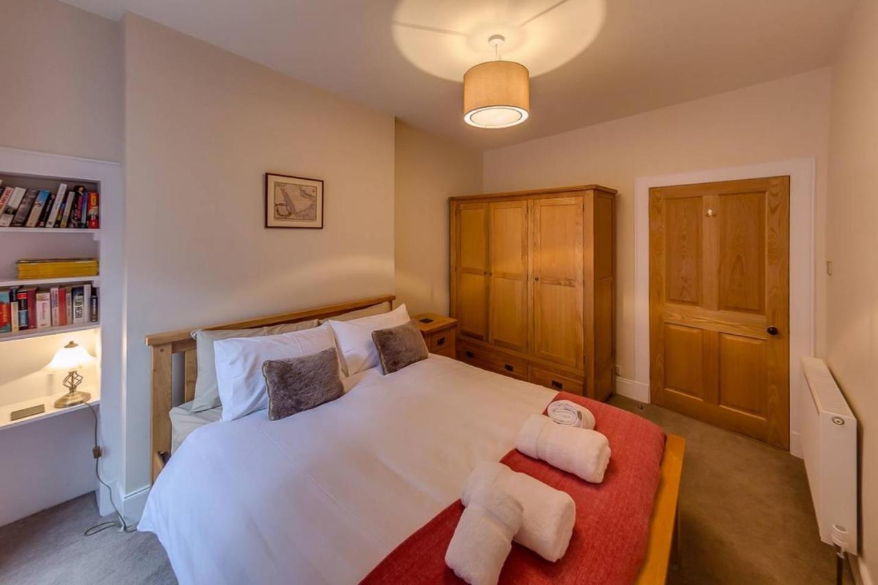 Joivy Stylish Apt In Trendy New Town Location Эдинбург Экстерьер фото