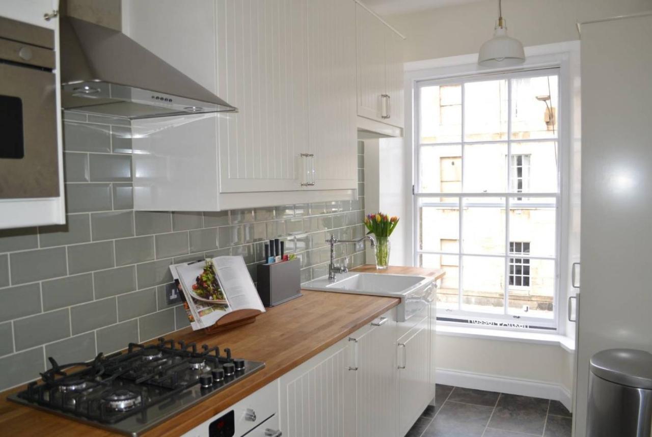 Joivy Stylish Apt In Trendy New Town Location Эдинбург Экстерьер фото