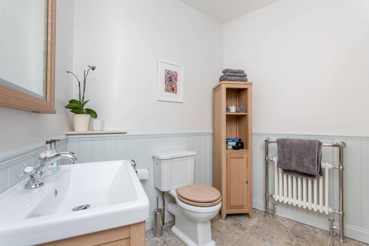 Joivy Stylish Apt In Trendy New Town Location Эдинбург Экстерьер фото